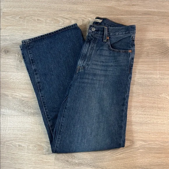 Levi premium ribcage wide leg jeans size 28 full length - Picture 6 of 6